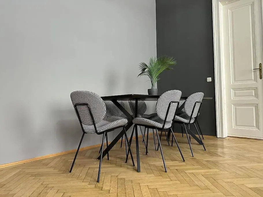 Spacious Living I Luxury Design Vienna 0*,